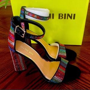 🌸GIANNI BINI size 8.5M new whit box.